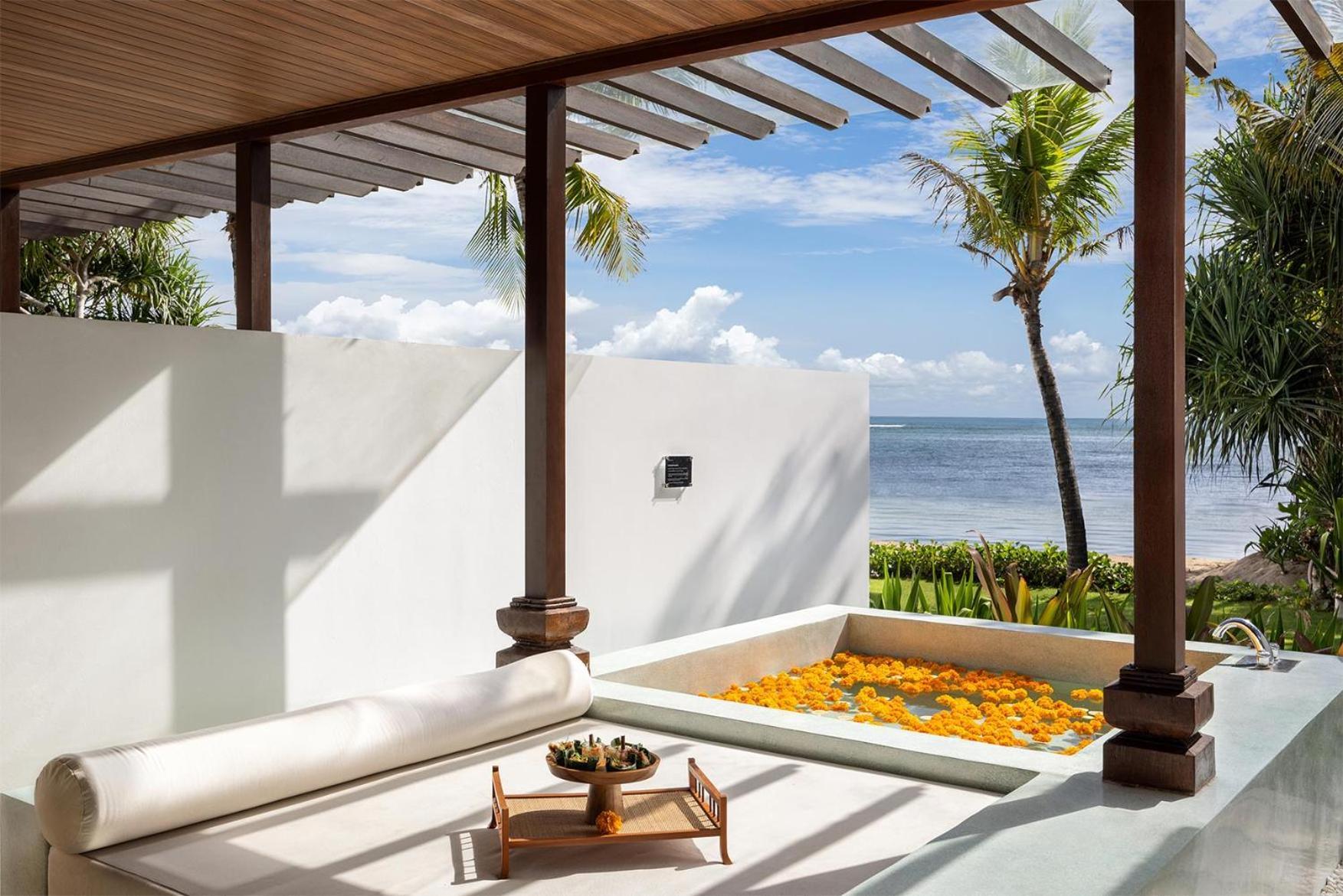 Sadara Resort Nusa Dua (Bali) Exterior foto The Beachfront Villa