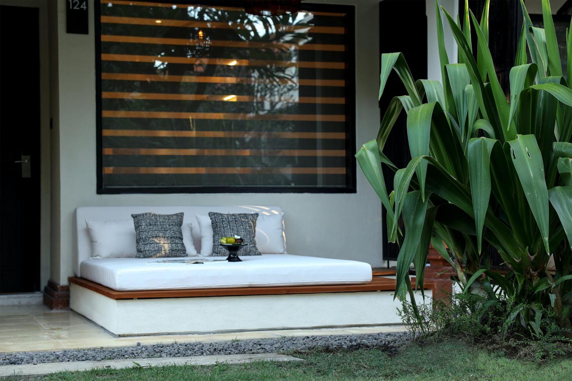 Sadara Resort Nusa Dua (Bali) Exterior foto A daybed